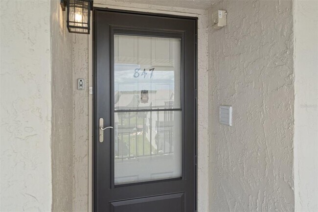 Foto del edificio - 8211 Brent St