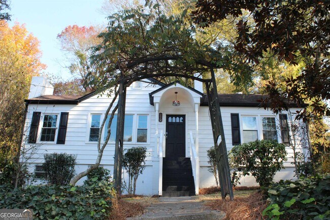 Building Photo - 272 Amy Dr NE