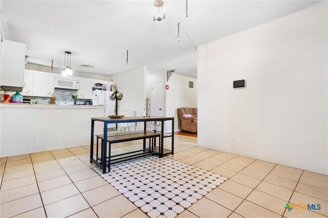 Foto del edificio - 1820 Gaynor Dr