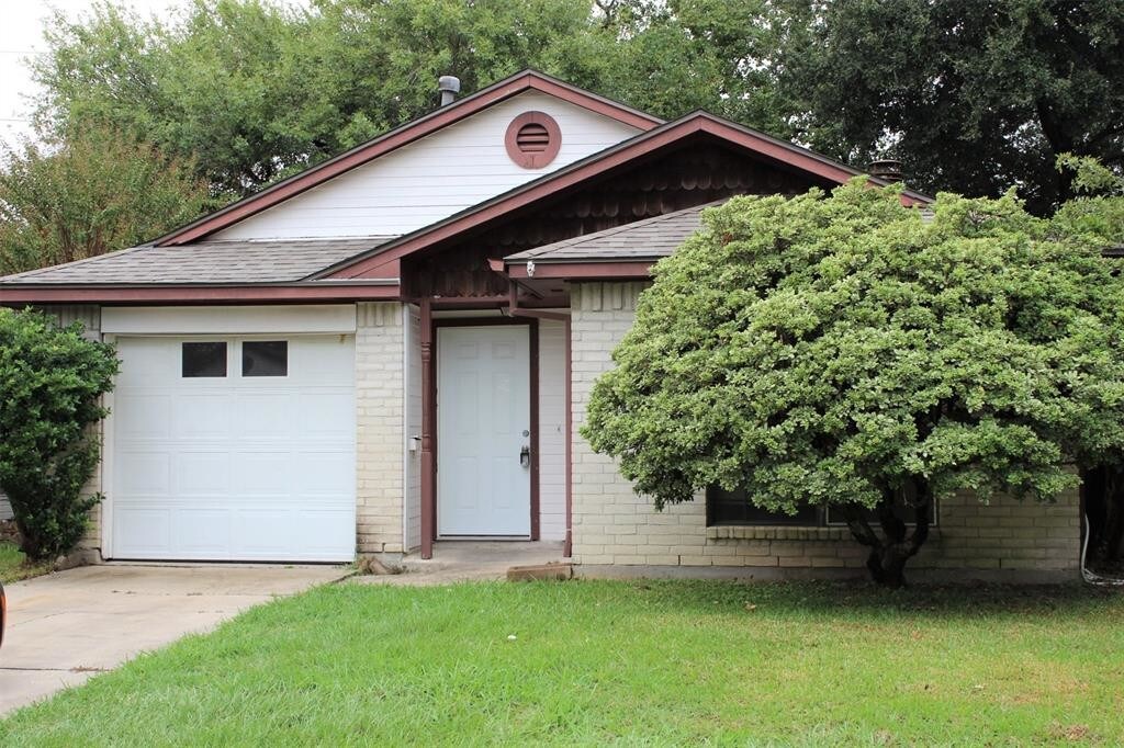 Primary Photo - 5123 Beaver Hollow Dr
