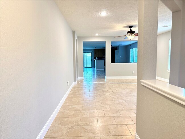 Foto del edificio - 16026 Arapaho Bend Ln