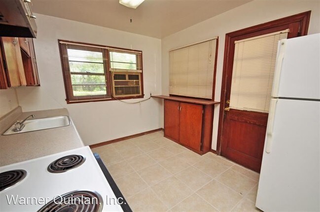 Foto del edificio - 2423 Chelsea St