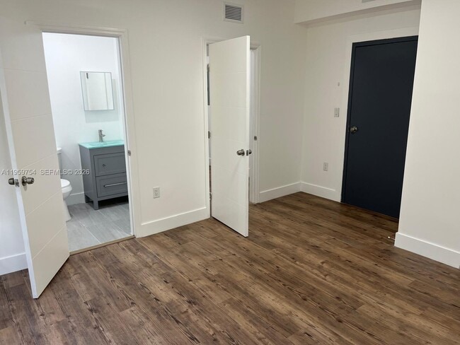 Foto del edificio - 321 SW 9th Ave