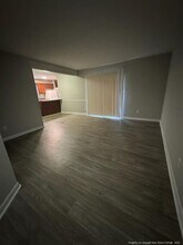 Building Photo - 801 Applewood Ln