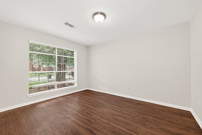 Building Photo - 28811 Stapleford St