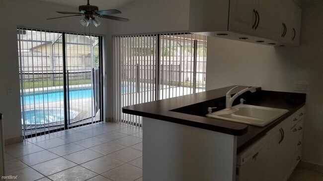Foto del edificio - 4 br, 2 bath House - 14060 Greentree Dr