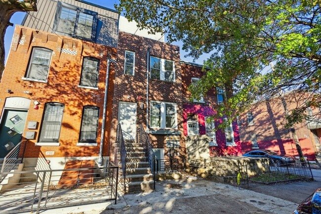 Photo - 812 N Holly St Apartment