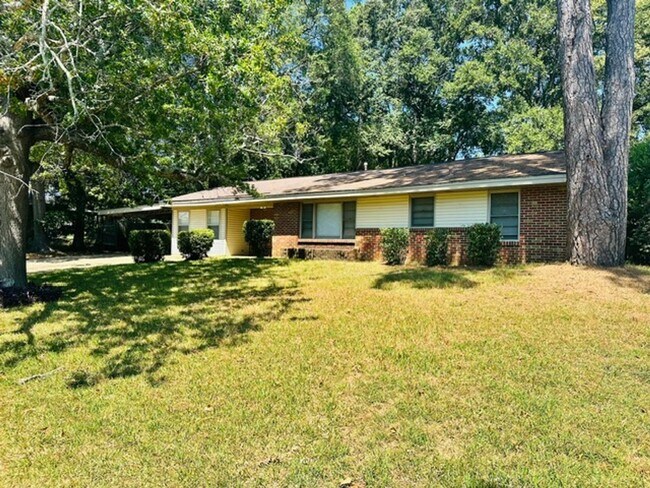Foto del edificio - ** 5 Bed 2 Bath located in County Downs** ...