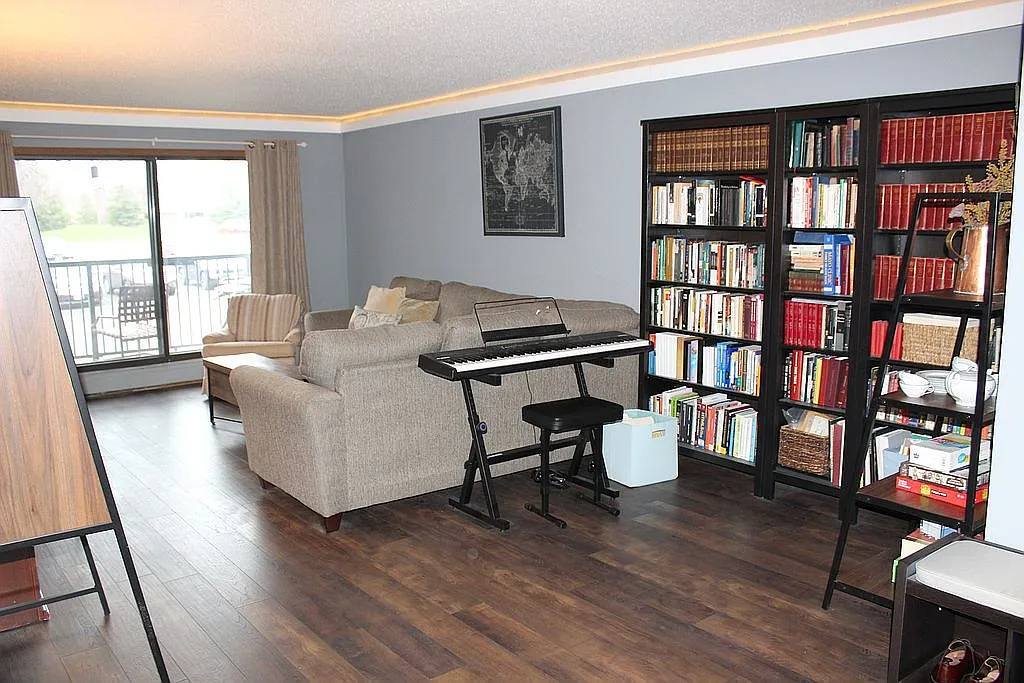 Foto principal - 4 Pine Tree Dr