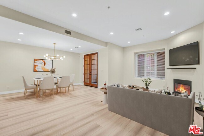 Foto del edificio - 3833 Huron Ave