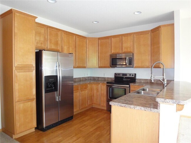 Foto del edificio - 11846 Emery Village Dr N