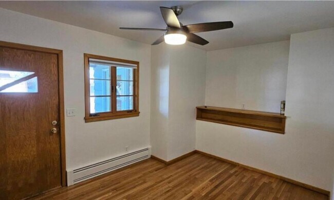 Building Photo - 514 Avenue D