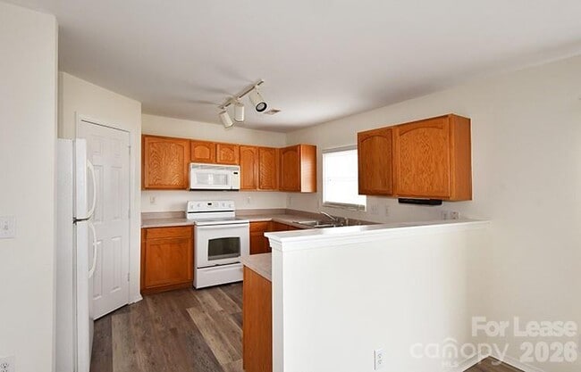 Foto del edificio - 8629 Buckhorn St