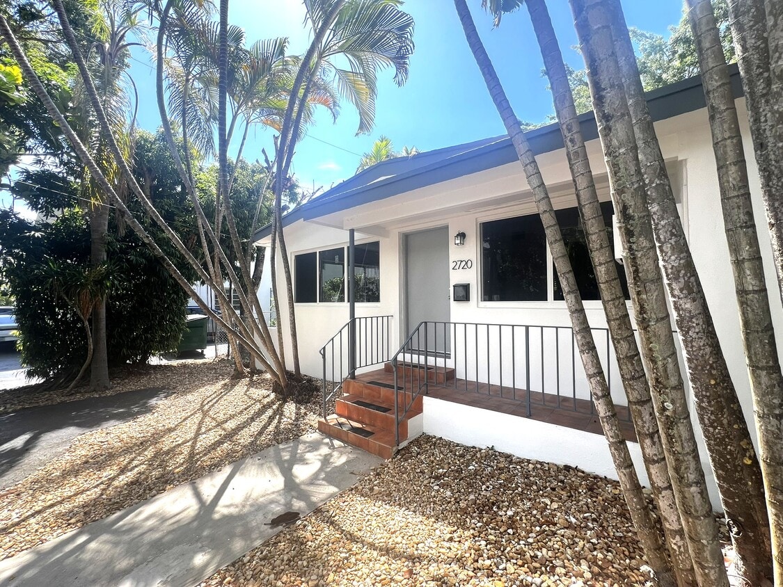 Photo - 2720 Shipping Ave (Miami, FL)