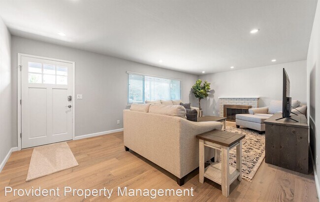 Foto del edificio - 3 br, 2 bath House - 1710 Main Street