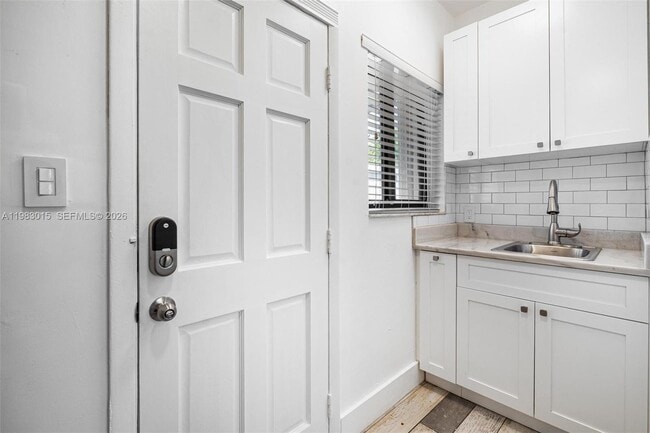 Foto del edificio - 180 SW 63rd Ave