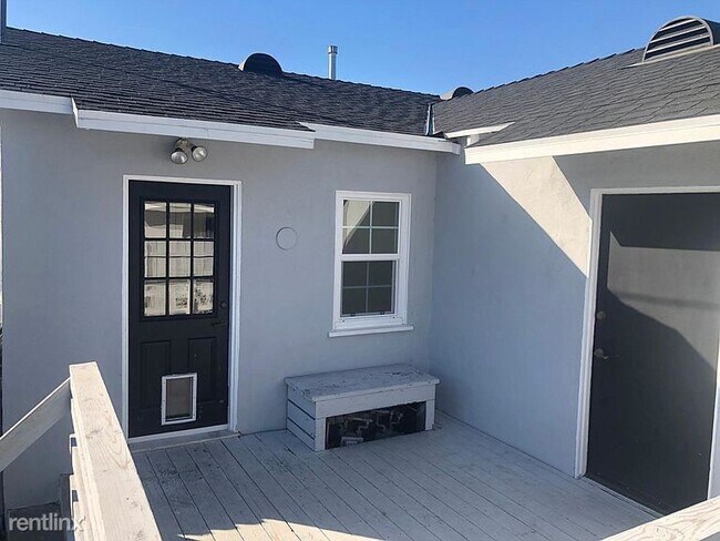Building Photo - 3 br, 1 bath House - 2001 W Monterey Ave