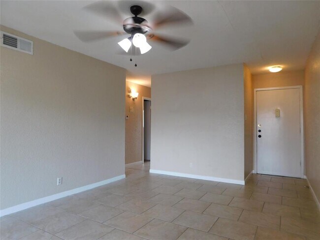 Foto del edificio - 2600 Penny Ln