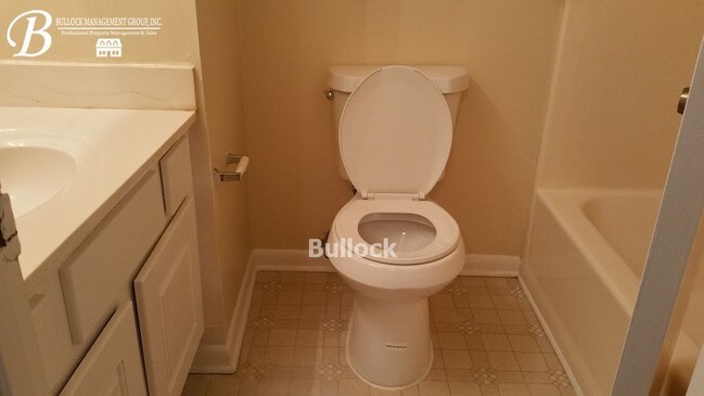 Building Photo - 3287 Highpoint Ct