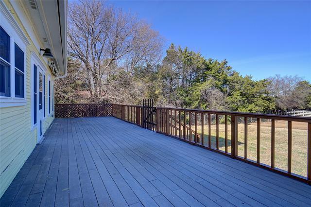 Building Photo - 400 W Highland St