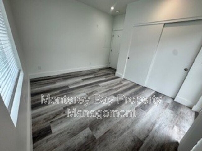 Foto del edificio - 3108 Seacrest Ave