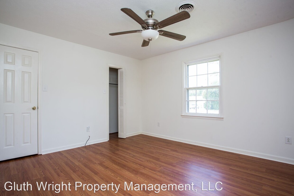 Primary Photo - 2 br, 1 bath House - 1149 Veterans Parkway