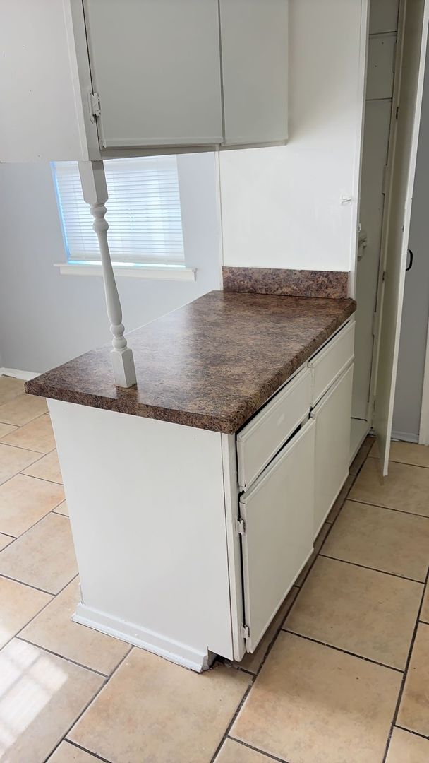 Foto del edificio - Spacious 3BR/2BA Duplex with Large Backyard – Memphis