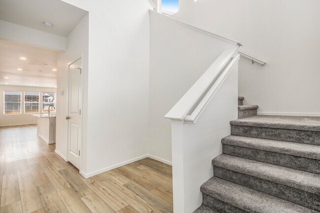 Foto del edificio - Exquisite 3 Bed 2.5 Bath Single Family Home