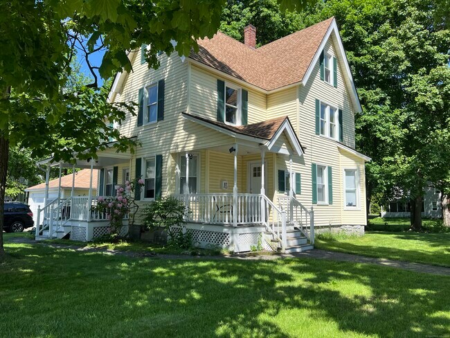 Foto del edificio - 87 Wetmore Ave