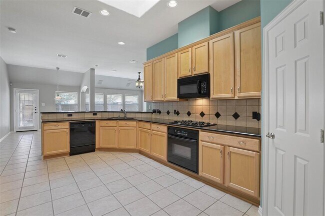 Building Photo - 1776 Bentley Dr