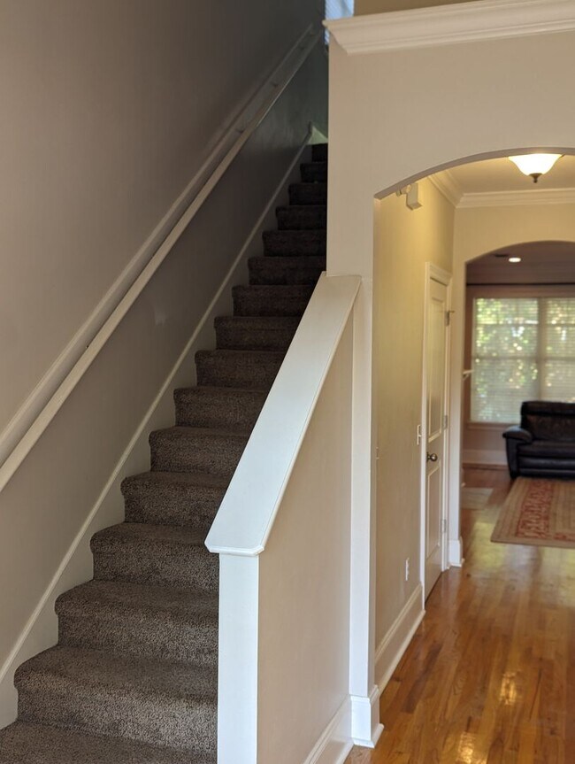 Building Photo - Beautiful Single Family Home Located in Pa...