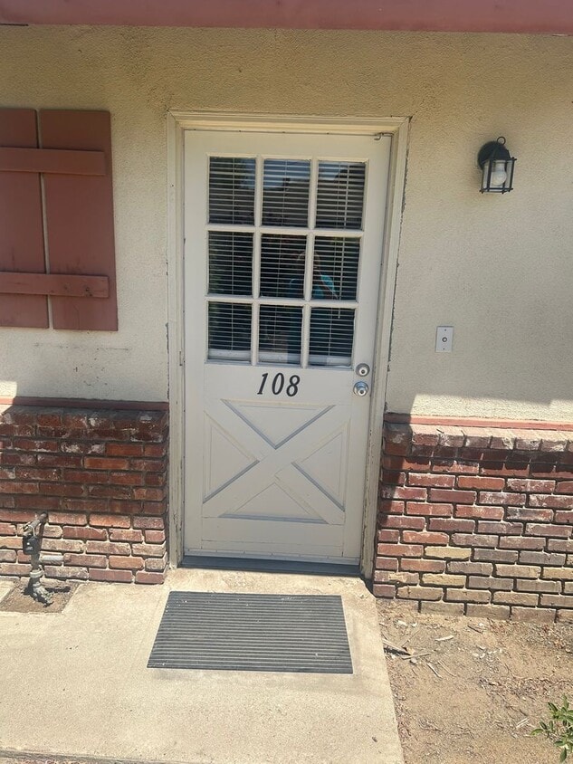 Primary Photo - 108 Garnsey Ave