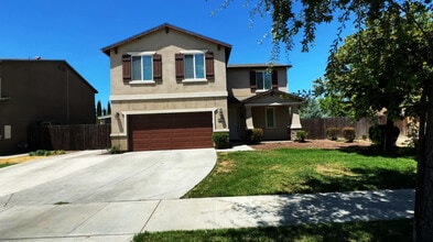 Building Photo - 2402 W Sedona Ave