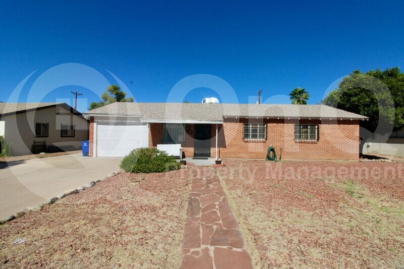 Foto principal - 2701 E Warwick Vista