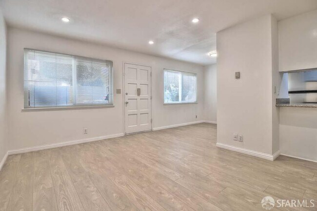 Foto del edificio - 46728 Crawford St