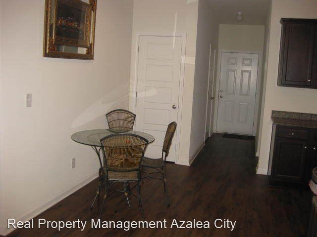 Building Photo - 4 br, 2.5 bath House - 1270 Colleton Dr