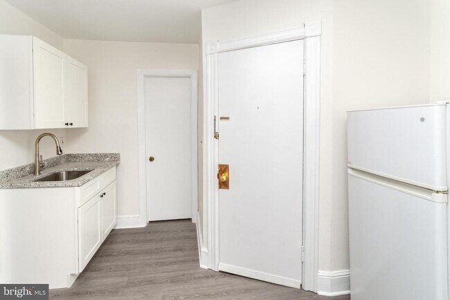 Foto del edificio - 24 Bank St