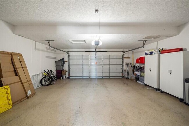 Foto del edificio - 19077 NW 23rd Ct