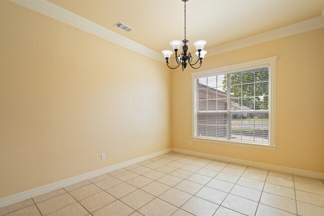 Building Photo - 202 Saddle Blanket