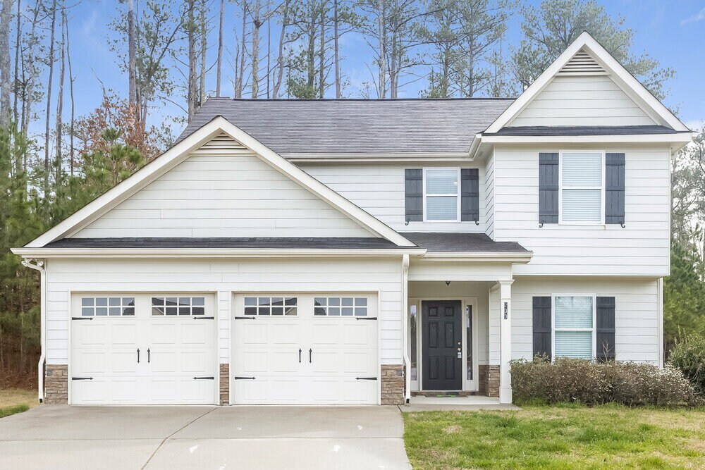 Foto principal - 233 Logan Creek Ln