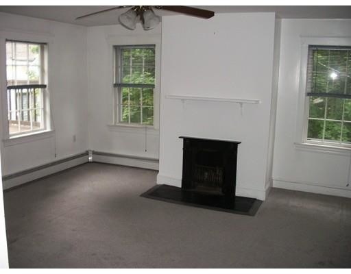 Building Photo - 25 Pleasant St