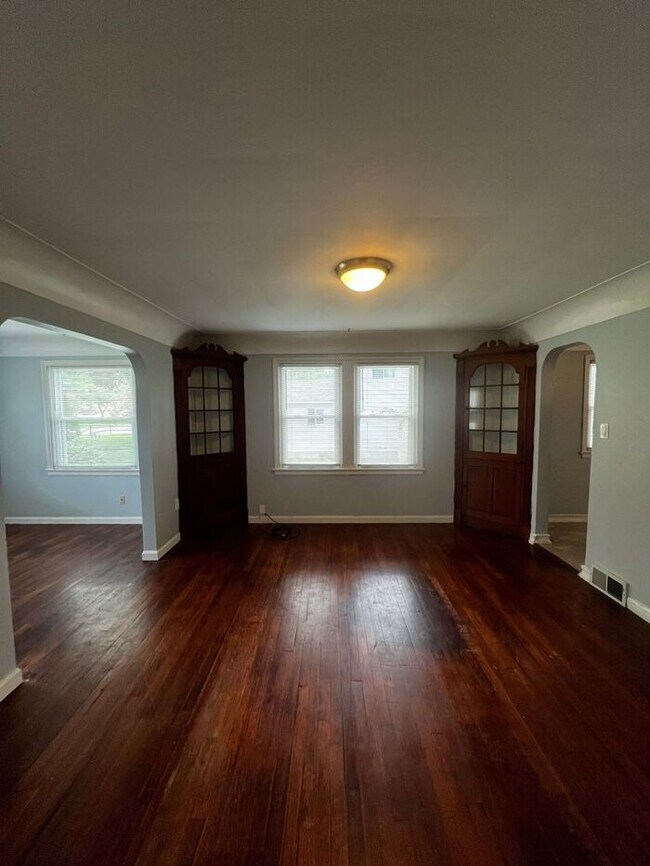 Foto del edificio - 4174 Root Rd