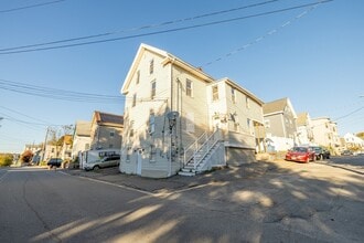 Building Photo - 15 Rose St