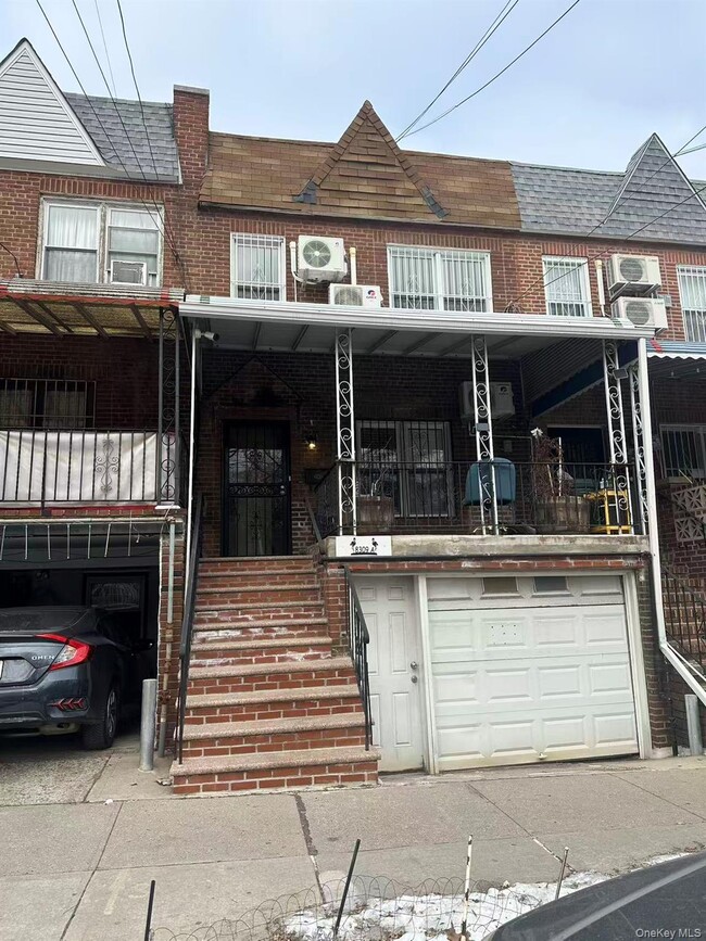 Building Photo - 83-09 57th Ave