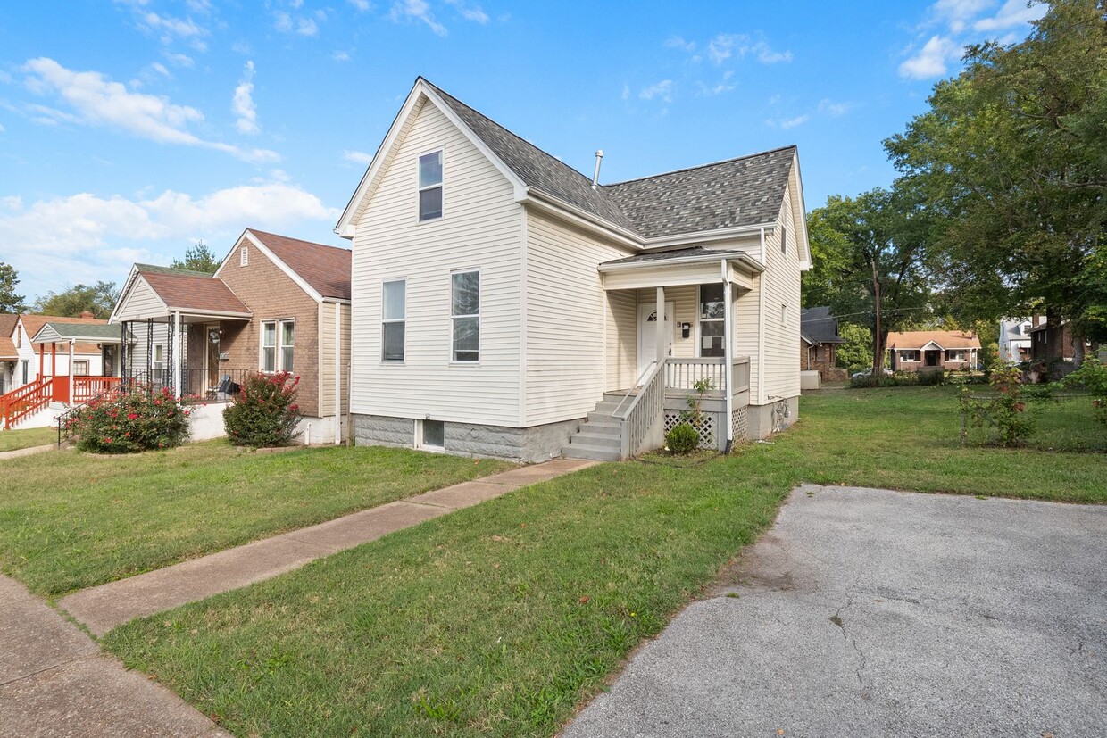 Primary Photo - University City Single-Family Home | You C...