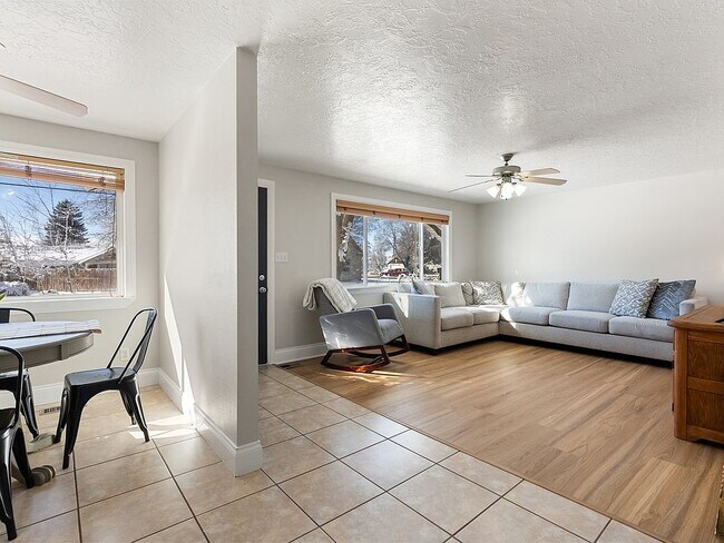 Foto del edificio - 315 E 4th S