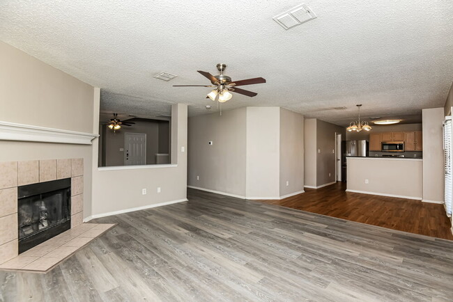 Building Photo - 3340 Chapel Ridge Way