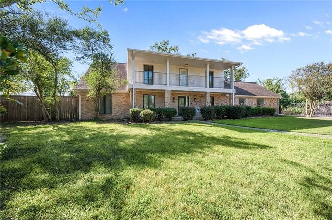 Photo - 4702 Bayou Vista Dr House