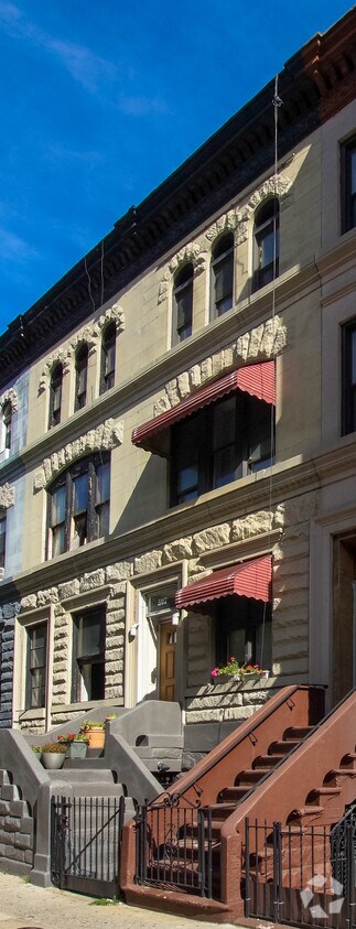 Building Photo - 509 W 152nd St