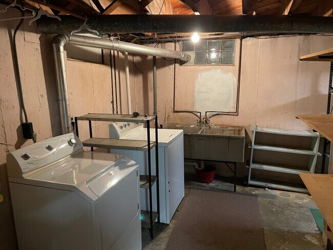 Foto del edificio - 660 Fairhaven Dr